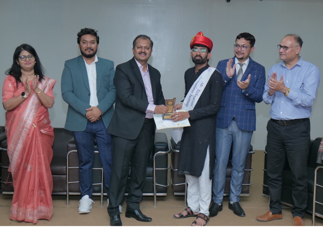 Mr.&Ms.TechnoCrats -Inhouse Winner Mr.Avinash Chole